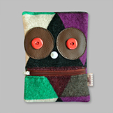 Face-Pocket Owl