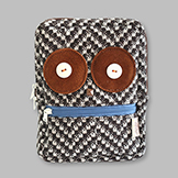 Face-Pocket Owl